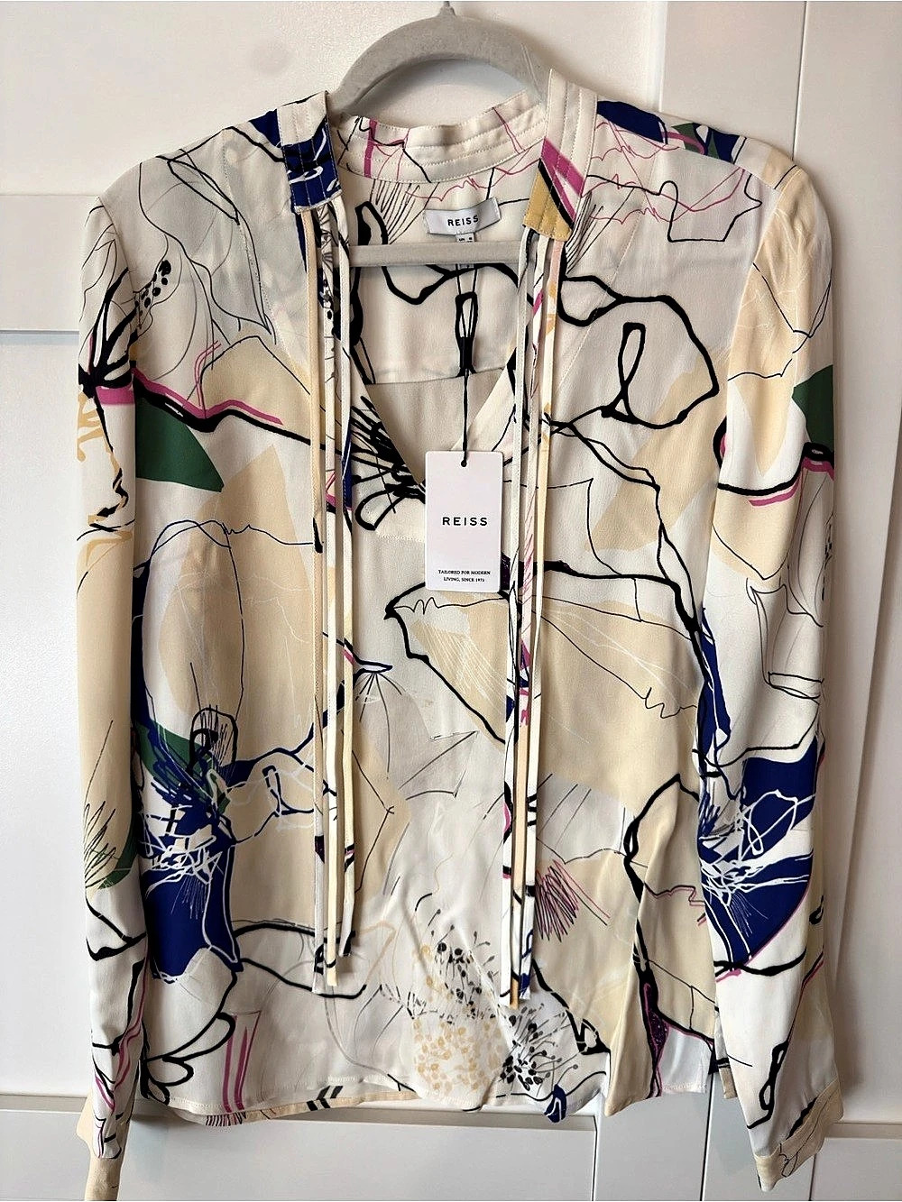 Reiss Kelsie Abstract-Print Tie Blouse Cream & Blue Size 4